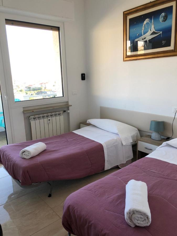 Apartamento Attico Tacito Ventimiglia Exterior foto