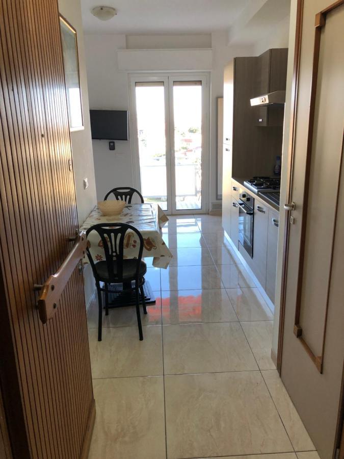 Apartamento Attico Tacito Ventimiglia Exterior foto